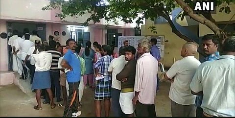தமிழக இடைத்தேர்தல்: 9 மணி வரை வாக்குப் பதிவு நிலவரம்