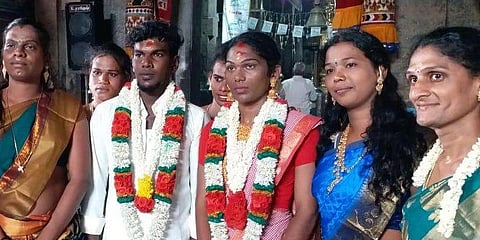 ஆணுக்கும் திருநங்கைக்குமான திருமணத்தை அங்கீகரித்து சான்றிதழ்