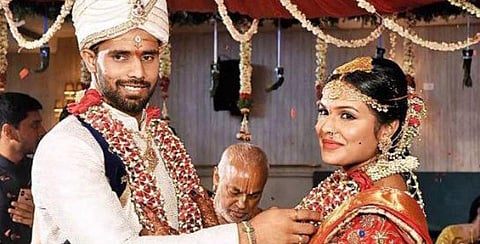 காதலியை கரம்பிடித்தார் கிரிக்கெட் வீரர் ஹனுமா விஹாரி!