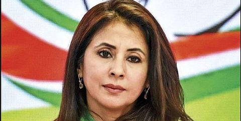 நடிகை ஊர்மிளா மடோன்கர் பின்னடைவு