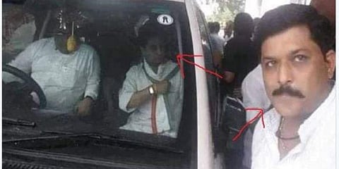 அன்று செல்ஃபி எடுக்க முடியாமல் தவித்தவர்; இன்று அவரையே வென்றார்