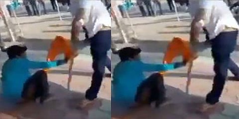 மாட்டிறைச்சி வைத்திருந்ததாக மூவர் மீது கொலைவெறி தாக்குதல் - வைரல் வீடியோ