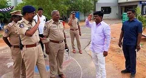 “அன்று எம்.பி. பேசிய தகாத பேச்சு”- எஸ்.ஐ., எம்.பியாக உருவெடுக்க காரணம் இதுதான்..!