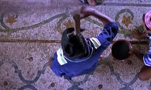 யார் இந்த கான்ட்ராக்டர் நேசமணி ? சுவாரஸ்யமாக எழுதும் நெட்டிசன்கள்..!