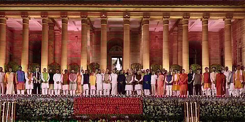 பிரதமர் மோடி அமைச்சரவை : உத்தரப்பிரதேசத்திலிருந்து 10 அமைச்சர்கள்