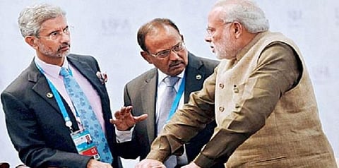 கேபினேட் அறிவிப்பில் மோடி கொடுத்த ‘ஷாக்’ - யார் இந்த ஜெய்சங்கர்?
