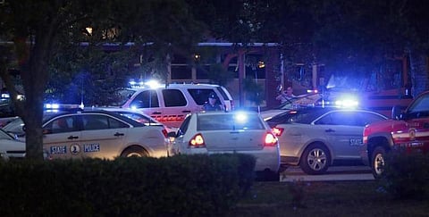 அமெரிக்காவில் துப்பாக்கிச்சூடு: 12 பேர் உயிரிழப்பு