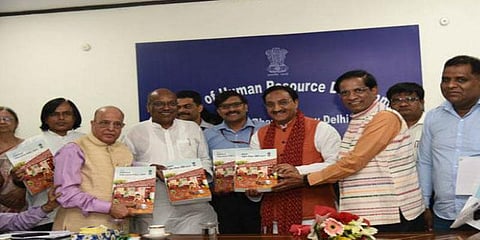 10, 12ஆம் வகுப்புகளுக்கு செமஸ்டர் முறையில் தேர்வு?