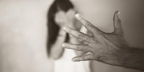 வீடுகளில்கூட இந்தியாவில் பெண்களுக்குப் பாதுகாப்பு இல்லை