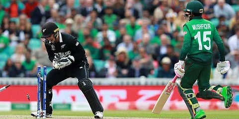 244 ரன்களில் பங்களாதேஷ் ஆல் அவுட் : இலக்கை எட்டுமா நியூஸிலாந்து ?