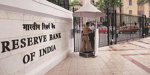 வீடு, வாகனக் கடன் வட்டி குறைகிறது ? - ரிசர்வ் வங்கி நடவடிக்கை