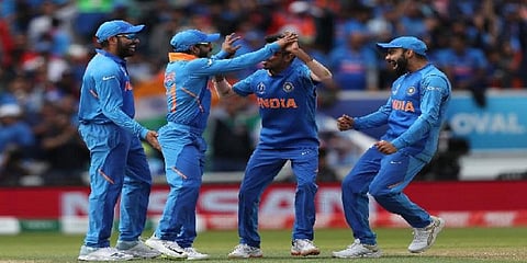 உலகக் கோப்பை: ஆஸ்திரேலியாவை வீழ்த்தியது இந்தியா