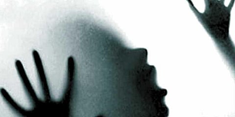 கத்துவா சிறுமி பாலியல் வன்கொடுமை வழக்கில் 3 பேருக்கு ஆயுள்