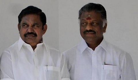 அங்கீகரிக்காதவர்களிடம் அதிமுகவின் கருத்தை கேட்டால் சட்டரீதியான நடவடிக்கை - ஊடகங்களுக்கு எச்சரிக்கை