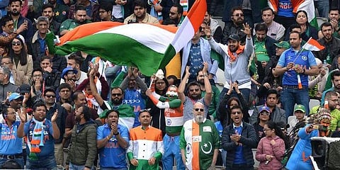 மழைக்கு பின்னர் மீண்டும் தொடங்கியது போட்டி : ரசிகர்கள் உற்சாகம்