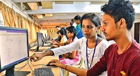 பொறியியல் படிப்பில் சிறப்பு பிரிவினருக்கான கலந்தாய்வு தேதி மாற்றம்..!