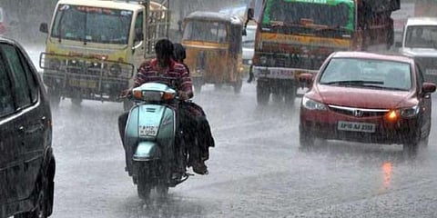 ஆறு மாதங்களுக்குப் பிறகு சென்னையில் மழை - மக்கள் மகிழ்ச்சி