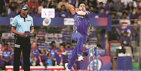 மும்பை இண்டியன்ஸ் பந்துவீச்சாளருக்கு 2 வருடம் தடை