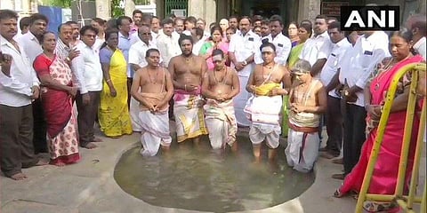 மழை வேண்டி கோயில்களில் சிறப்பு யாகம்