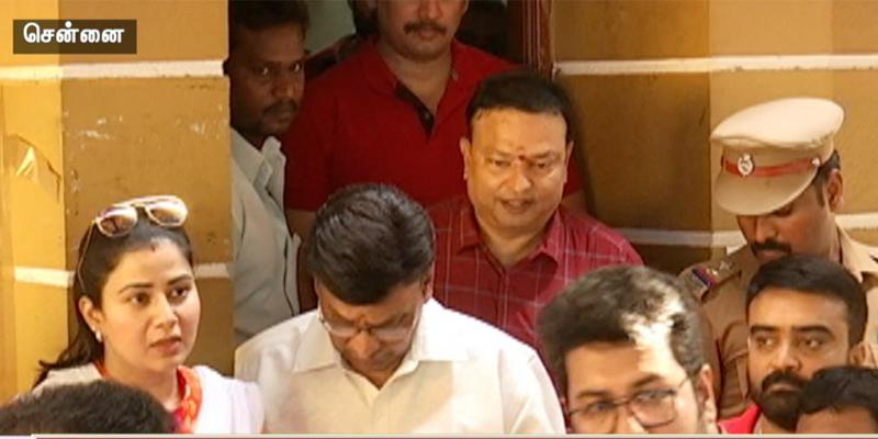 தென்னிந்திய நடிகர் சங்கத் தேர்தல் தொடங்கியது... போலீஸ் பாதுகாப்பு..!