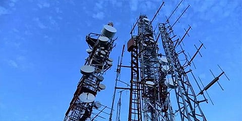 “செல்போன் டவர் கதிர்வீச்சால் ஆபத்து?” - அறிவியல் ஆதாரமில்லை என நீதிமன்றம் மறுப்பு