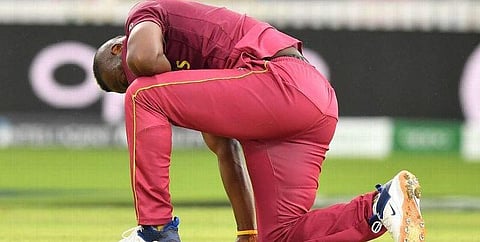 விலகினார் ரஸல், வருகிறார் சுனில் அம்பரிஸ்!