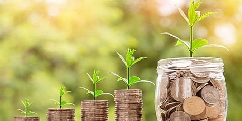 சிறுசேமிப்பு வட்டியை குறைக்க மத்திய அரசு திட்டம்?