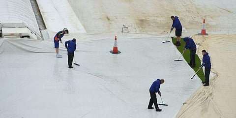 நியூஸிலாந்து-பாகிஸ்தான் போட்டி மழையால் தாமதம்