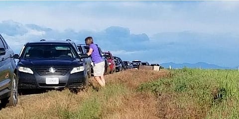 தவறாக வழிகாட்டிய கூகுள் மேப் : ஒரே நேரத்தில் சிக்கிய 100 கார்கள்