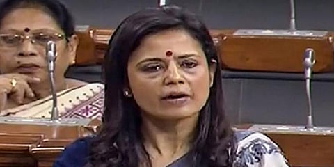 மக்களவையை அதிரச் செய்த மஹூவா மோத்ரா ! யார் இவர் ?