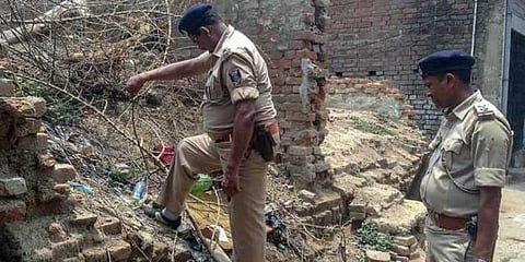 மகன் இல்லையென விரக்தி : 5 மகள்களை கொன்றுவிட்டு தாய் தற்கொலை