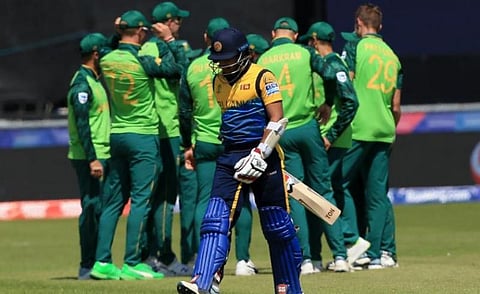 203 ரன்களில் சுருண்டது இலங்கை : மோரிஸ், டிவைன் அபார பந்துவீச்சு