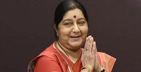 அரசு வீட்டை காலி செய்த சுஷ்மா சுவராஜ் - ட்விட்டரில் குவியும் பாராட்டுக்கள்