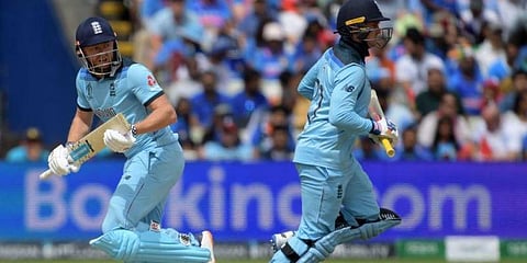 337 ரன்கள் குவித்த இங்கிலாந்து : இலக்கை எட்டுமா இந்தியா ?