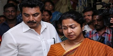 காசோலை மோசடி வழக்கு - சரத்குமார், ராதிகாவுக்கு பிடிவாரண்ட்