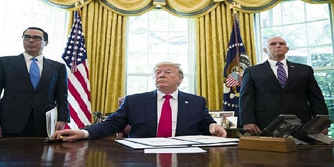 “ஈரான் நெருப்புடன் விளையாடி வருகிறது” - அதிபர் ட்ரம்ப்