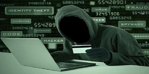 கூகுள் பே, போன்பே மூலம் பணம் திருட்டு ! மோசடி பேர்வழிகளை தேடும் காவல்துறை