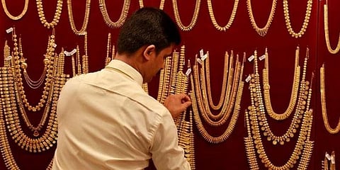 தங்கத்தின் இறக்குமதி வரி அதிகரிப்பு