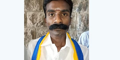 பெண் போலீசுக்கு பாலியல் தொல்லை - காவல் ஆணையரிடம் புகார்