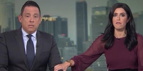 கலிபோர்னியாவில் நிலநடுக்கம் : மேசைக்கு அடியில் ஒளிந்துகொண்ட செய்தி தொகுப்பாளர்