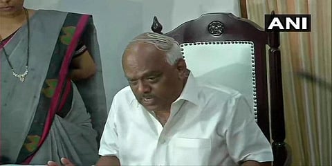 “8 பேரின் ராஜினாமா சட்டப்படி இல்லை” - கர்நாடக சபாநாயகர் கடிதம்