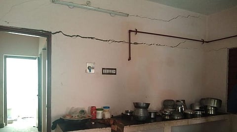 3 ஆண்டுகளில் பாதுகாப்பற்ற நிலைக்கு மாறிய பள்ளி விடுதி