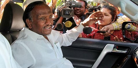 ராஜினாமா கடிதத்தை திரும்பப் பெற காங். எம்எல்ஏ முடிவு - கர்நாடக அரசியலில் திருப்பம்