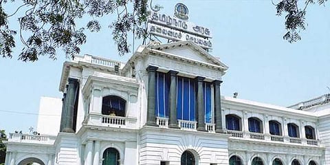 தபால்துறை போட்டித்தேர்வில் தமிழ் புறக்கணிப்பு - சட்டப்பேரவையில் காரசார விவாதம்