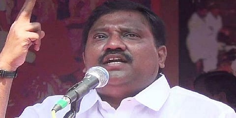 கராத்தே தியாகராஜன் மீது போலீசில் புகார்