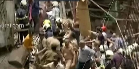 மும்பையில் அடுக்குமாடி கட்டடம் இடிந்து விபத்து - பலி எண்ணிக்கை அதிகரிப்பு