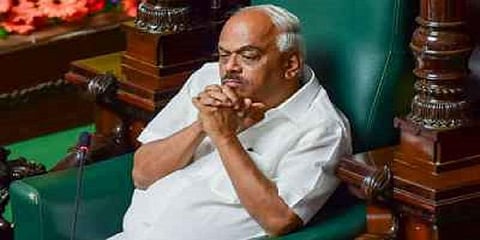 நம்பிக்கை வாக்கெடுப்பை இன்றே நடத்துக - கர்நாடக சபாநாயகருக்கு ஆளுநர் அறிவுறுத்தல்