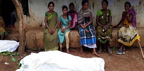 மலைவாழ் மக்கள் இருவரை சுட்டுக் கொன்ற மாவோயிஸ்ட்டுகள்