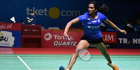 இந்தோனேஷியா ஓபன் : இறுதிப் போட்டிக்குள் நுழைந்தார் பிவி சிந்து