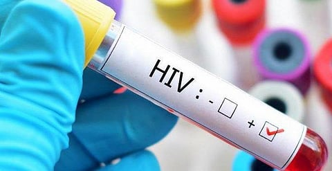 தவறாக எச்.ஐ.வி ரத்தம் ஏற்றப்பட்ட சிறுவனுக்கு 20 லட்சம் இழப்பீடு வழங்க உத்தரவு